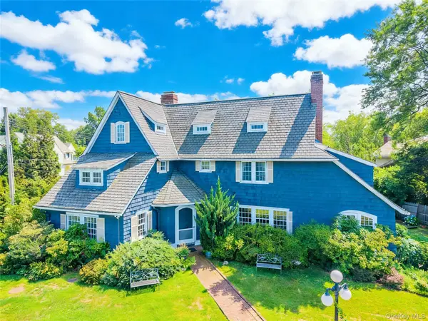 1120 Shore RD, Little Neck, NY 11363
