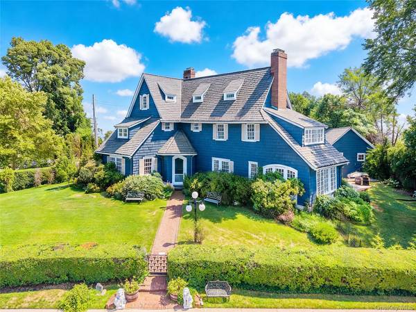 1120 Shore RD, Little Neck, NY 11363
