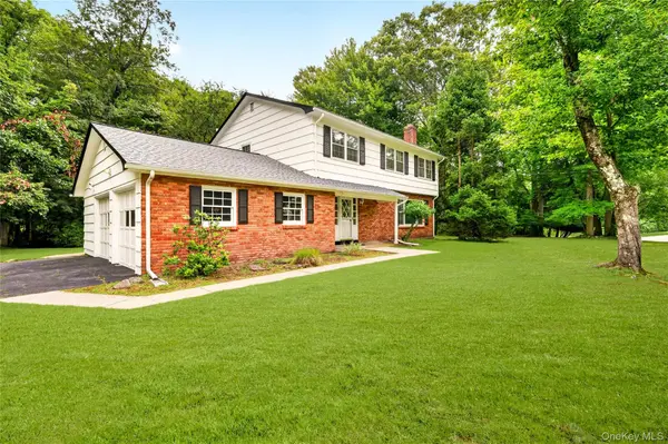 2 Laura LN, Spring Valley, NY 10977