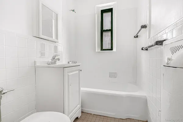 43-01 46th ST #1-J, Sunnyside, NY 11104