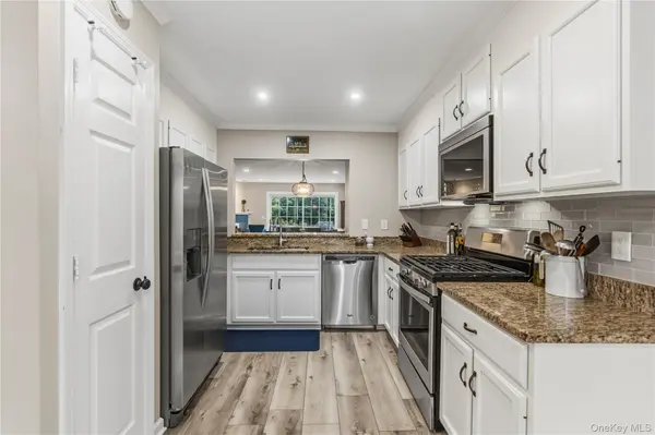 1404 Scarborough DR, Brewster, NY 10509