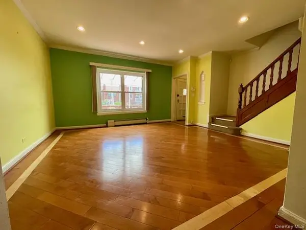 50-56 43rd ST, Woodside, NY 11377