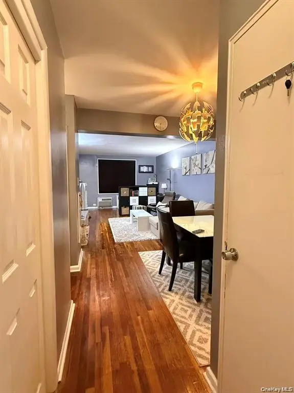 224-24 Union Tpke #4N, Oakland Gardens, NY 11364