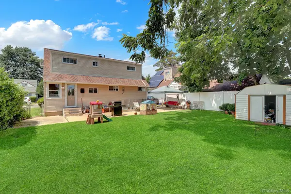 1 Prince ST, Hicksville, NY 11801