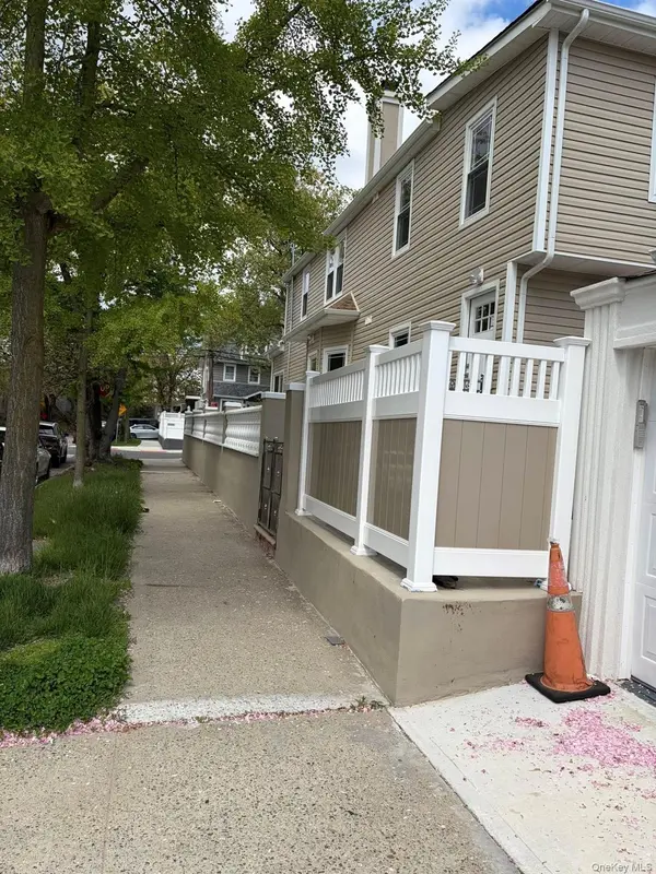 11481 114th ST, South Ozone Park, NY 11420