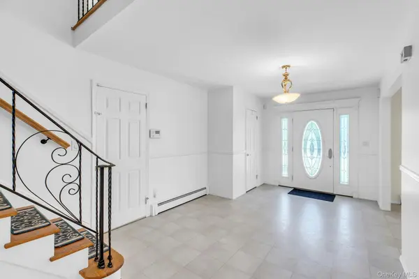 258 Lafayette RD, West Babylon, NY 11704