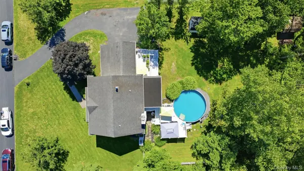 48 Reynolds RD, Poughquag, NY 12570