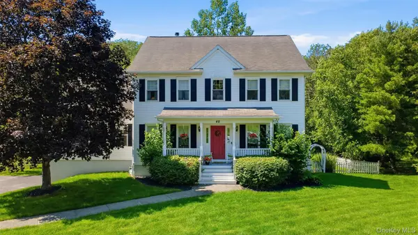 48 Reynolds RD, Poughquag, NY 12570