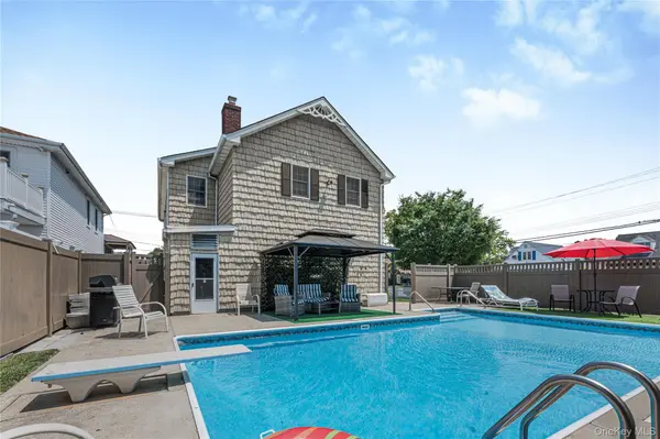 87-17 157th AVE, Howard Beach, NY 11414