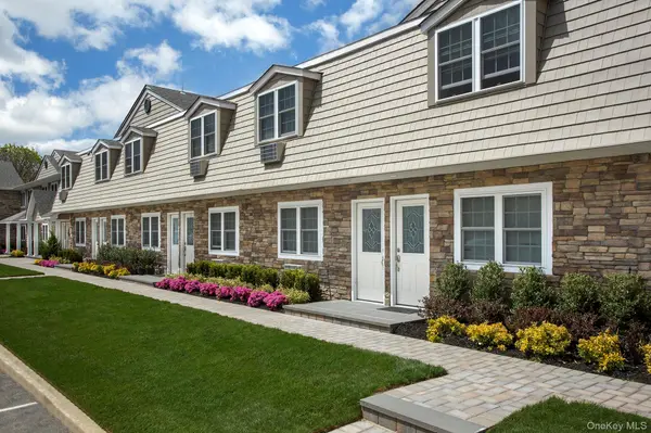 217 Terrace #TO4217, Bayport, NY 11705