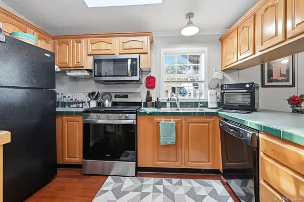 37 Hubbard AVE #84, Riverhead, NY 11901