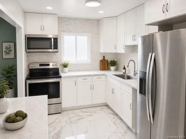 87 S 28th ST, Wyandanch, NY 11798