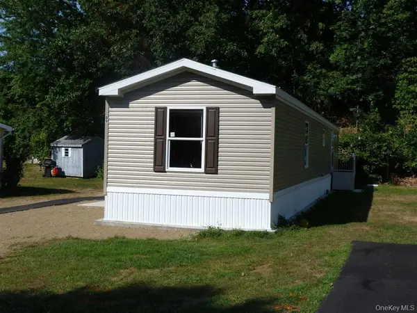 11 Square Hill RD ##27, New Windsor, NY 12553