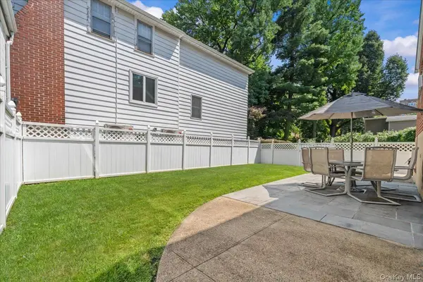3132 Fairfield AVE, Bronx, NY 10463