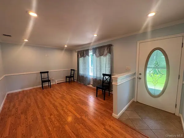 133 Shinnecock AVE, Mastic, NY 11950