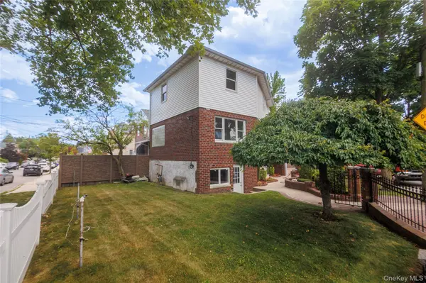 1340 Siegfried PL, Bronx, NY 10465