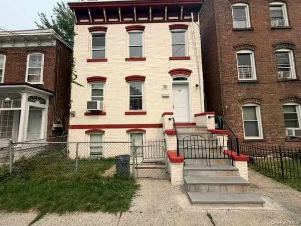 42 Carpenter AVE, Newburgh, NY 12550
