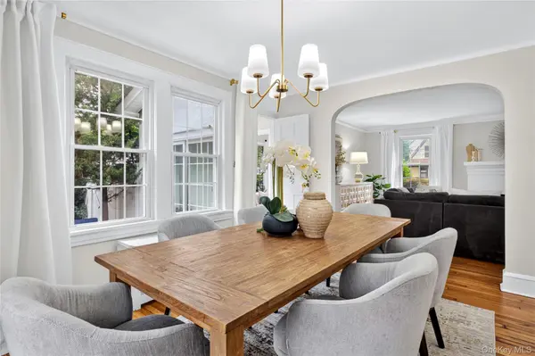 81 Chatham PL, West Hempstead, NY 11552
