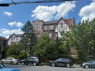 160-15 Powells Cove BLVD #E301, Beechhurst, NY 11357