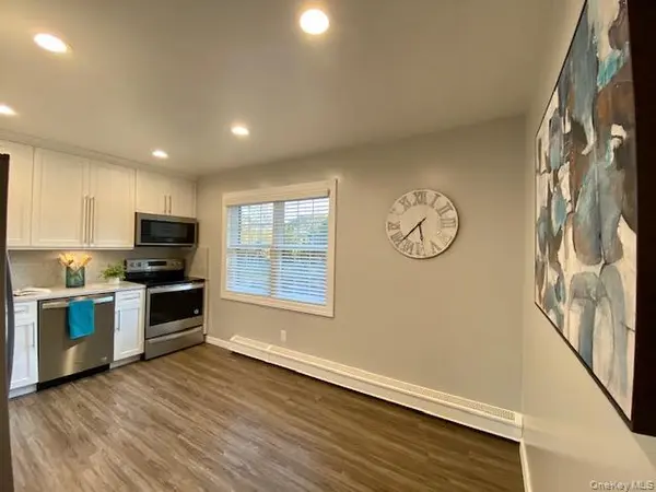 1629 August RD #1629, North Babylon, NY 11703