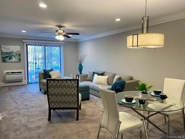 1748 August RD #1748, North Babylon, NY 11703
