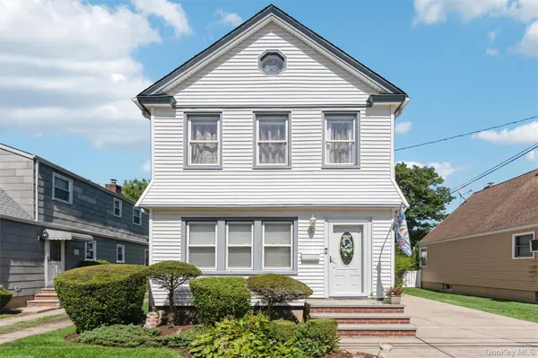 59 Sycamore AVE, Floral Park, NY 11001