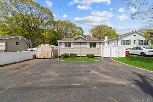 164 Dare RD, Selden, NY 11784
