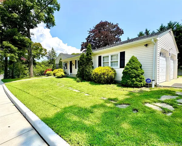 2875 Ocean AVE, Ronkonkoma, NY 11779