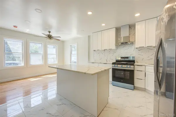 130-37 92nd AVE, Richmond Hill, NY 11418