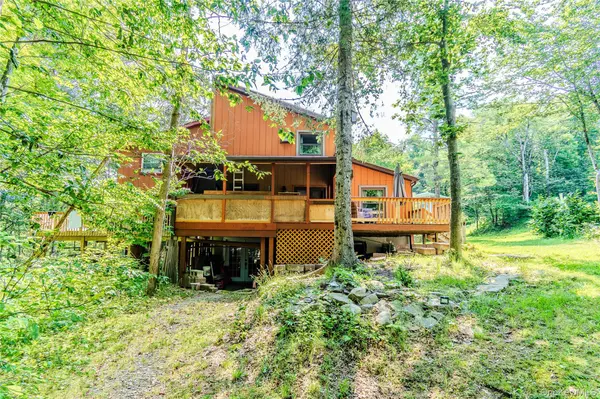 15 Winterthur RD, Woodridge, NY 12789