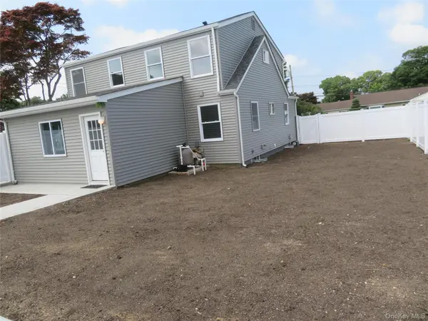 271 Washington AVE, Patchogue, NY 11772