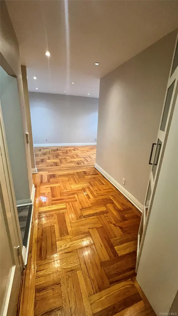 48-18 43rd ST #6C, Woodside, NY 11377