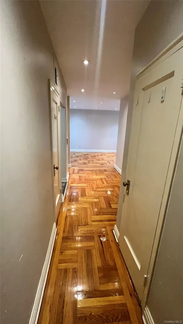 48-18 43rd ST #6C, Woodside, NY 11377