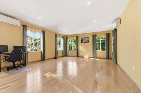 216 Catherine ST, Buchanan, NY 10511
