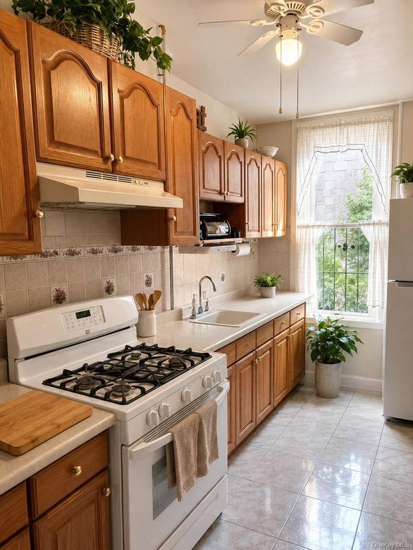 554 Central AVE, Brooklyn, NY 11207