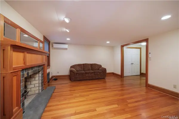 200 Lincoln AVE, Rockville Centre, NY 11570