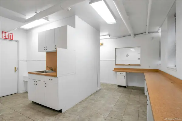 2400 Davidson AVE #Ground FL Office, Bronx, NY 10468