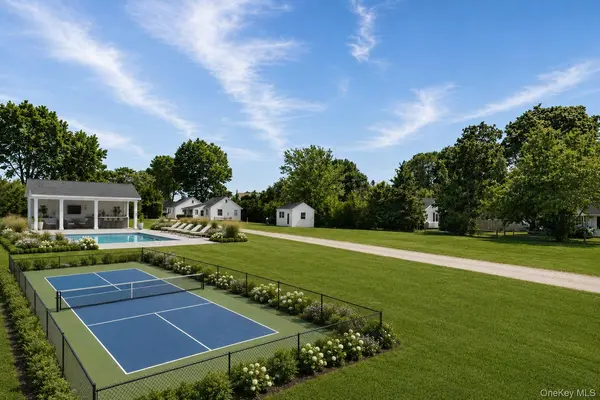 18 Smith LN, Jamesport, NY 11947