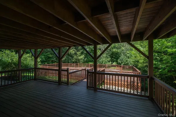 70 Orchard Crest DR, Westtown, NY 10998
