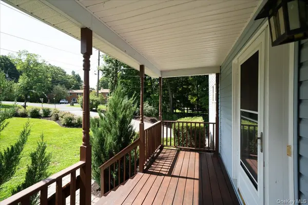 70 Orchard Crest DR, Westtown, NY 10998
