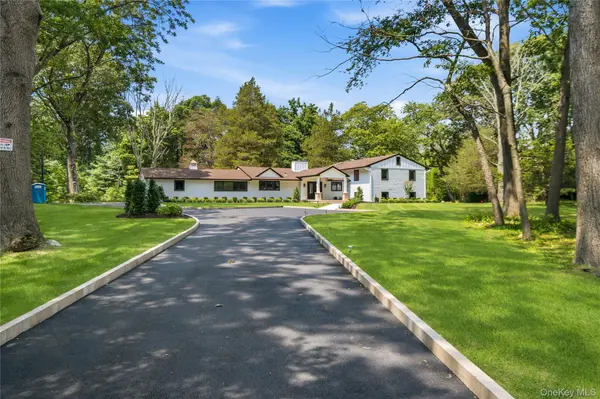 31 Saw Mill RD, Cold Spring Harbor, NY 11724