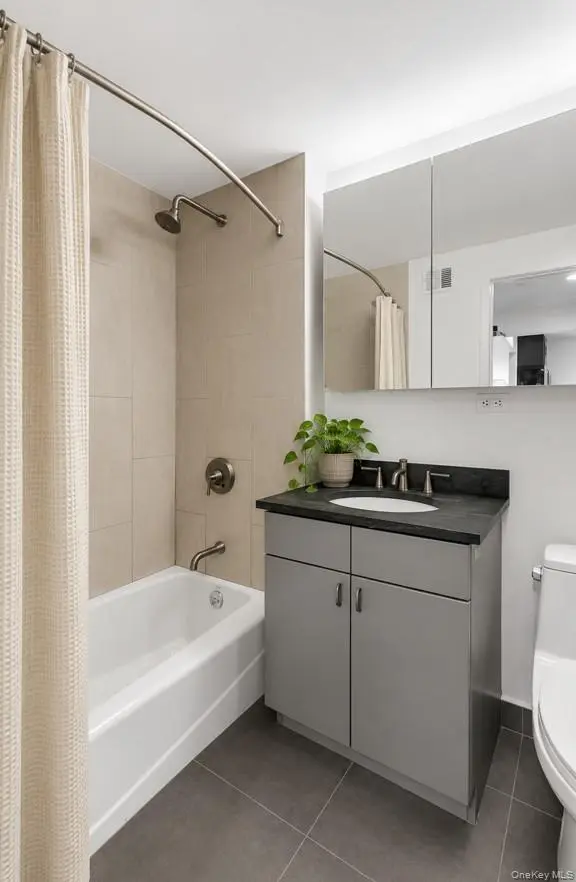 1810 3rd AVE #8C, New York (manhattan), NY 10029