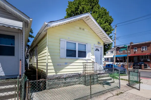 3255 Barkley AVE #A, Bronx, NY 10465