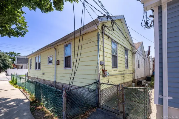 3255 Barkley AVE #A, Bronx, NY 10465