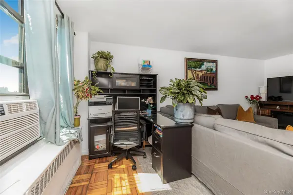 2835 Webb #7E, Bronx, NY 10468