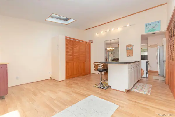 2036 Hobart AVE, Bronx, NY 10461