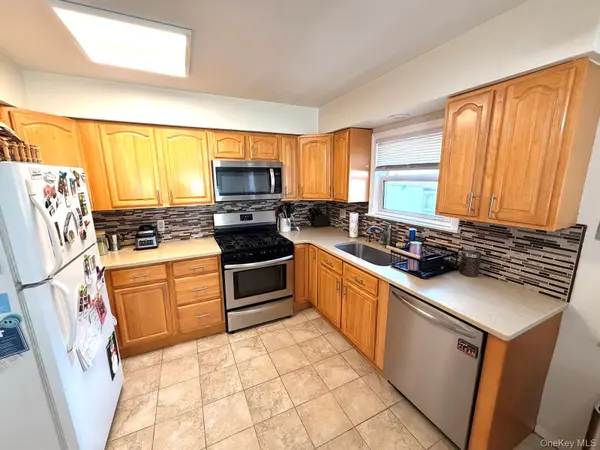 101 Harding AVE #2nd Fl, Long Beach, NY 11561