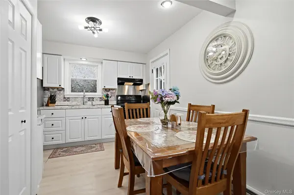 6 Dellacona RD, Carmel, NY 10512