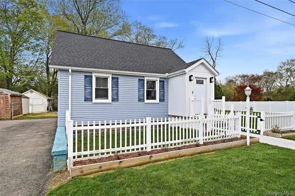 6 Dellacona RD, Carmel, NY 10512