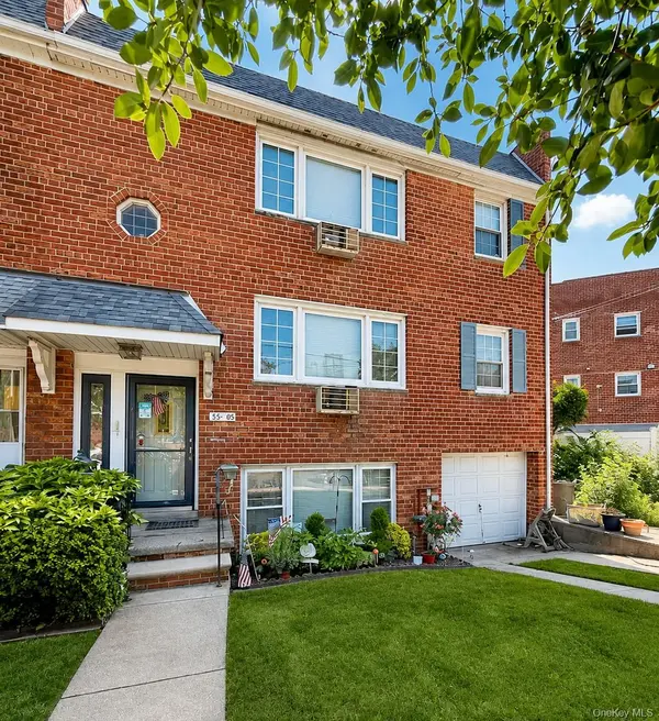 133-05 88th ST, Ozone Park, NY 11417